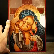 Деревянная икона Богоматери "Не рыдай Мене, Мати" — фотография 1