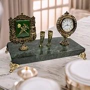 Часы «Геральдические (Луч кварц)» с подставками — фотография 1