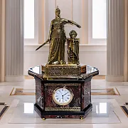 Часы «Россия» с воительницей — фотография 1
